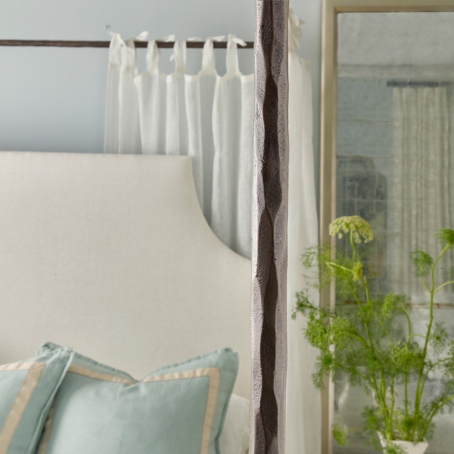 Astrid King Bed
