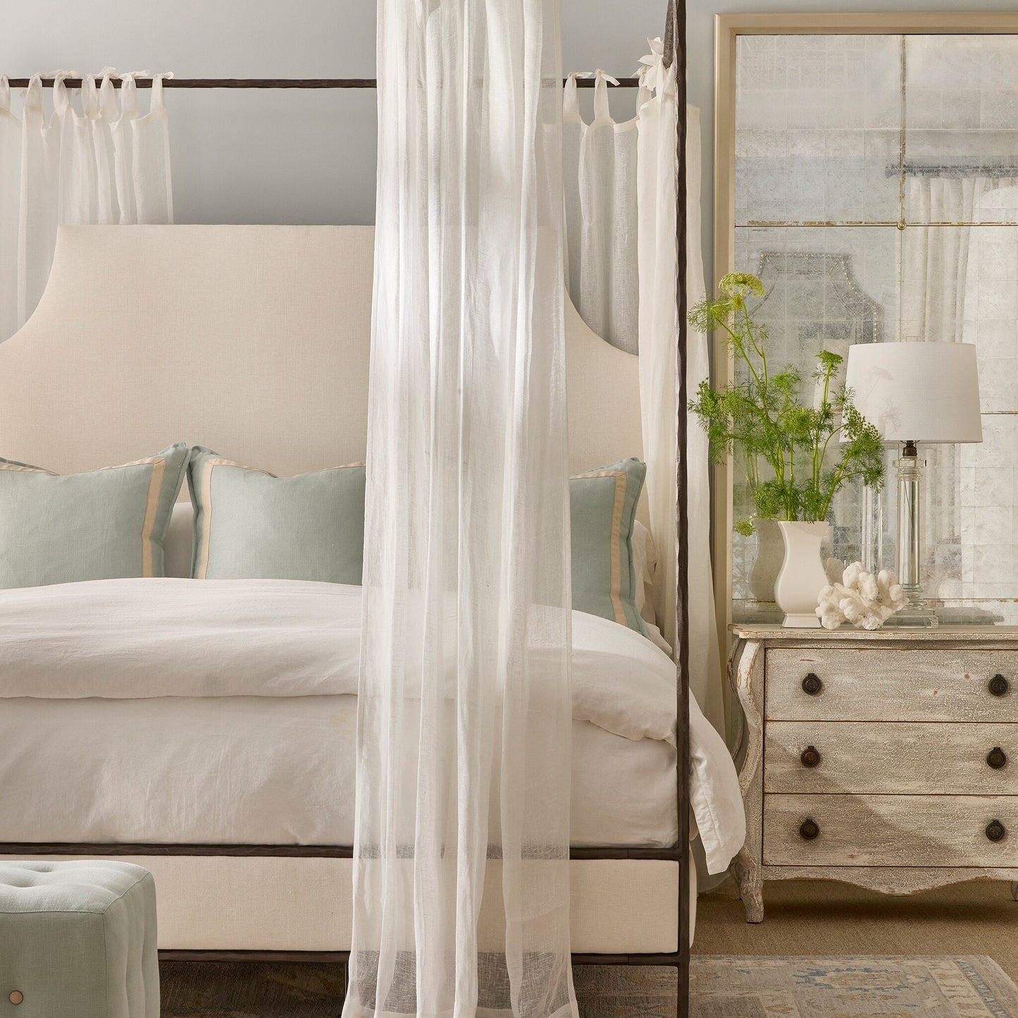 Astrid King Bed