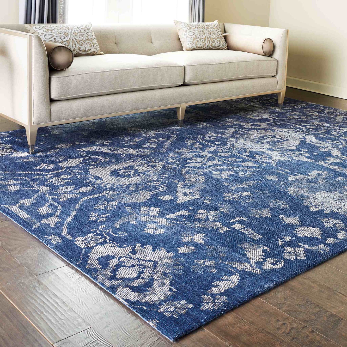 Lucent LCN06 Vintage Inspired Rug