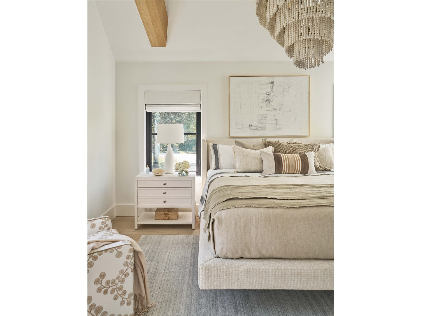 Weekender Coastal Living Home Collection Sainte-Ann Upholstered Bed King