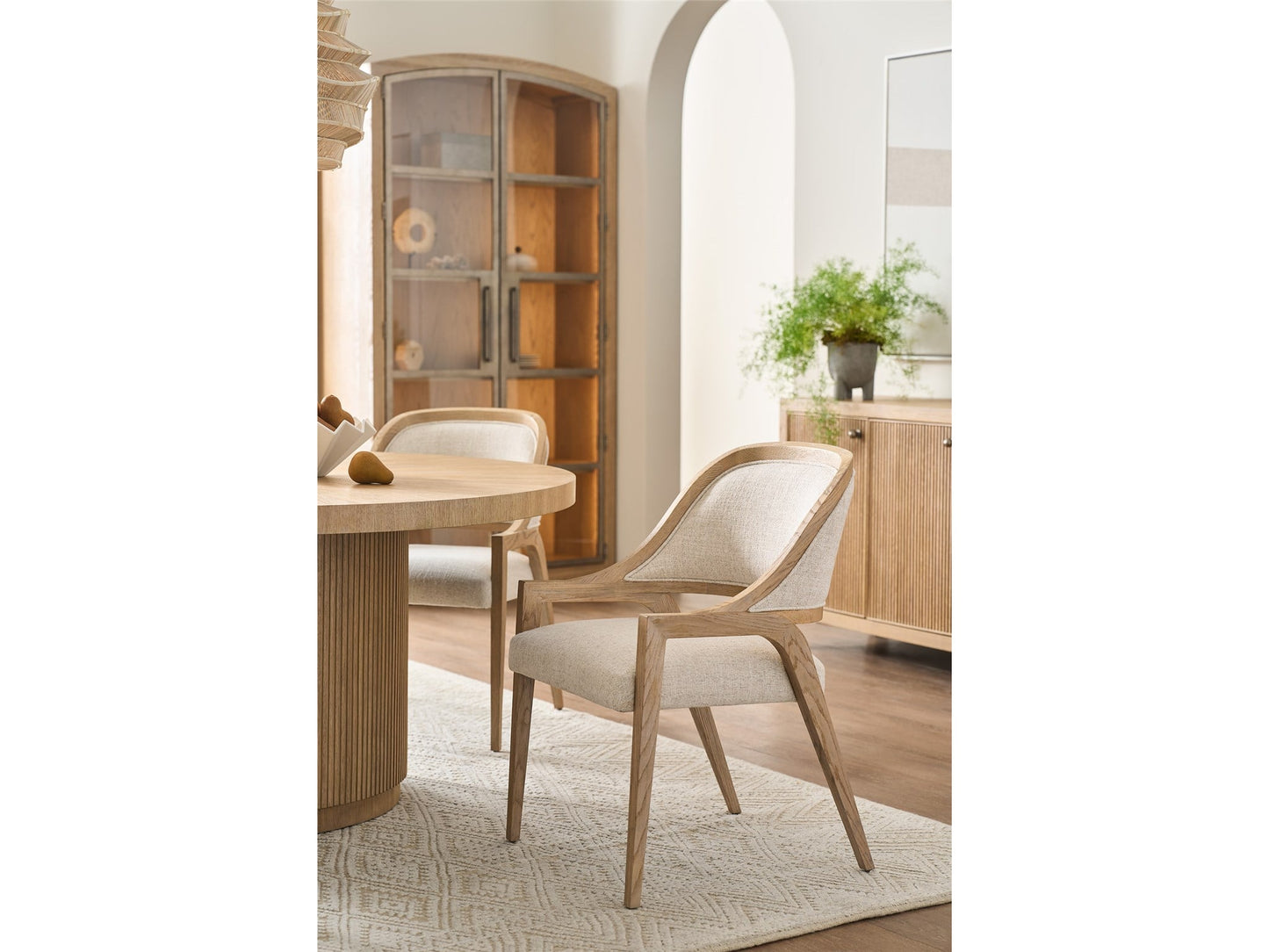 Avaline Carmen Round Table