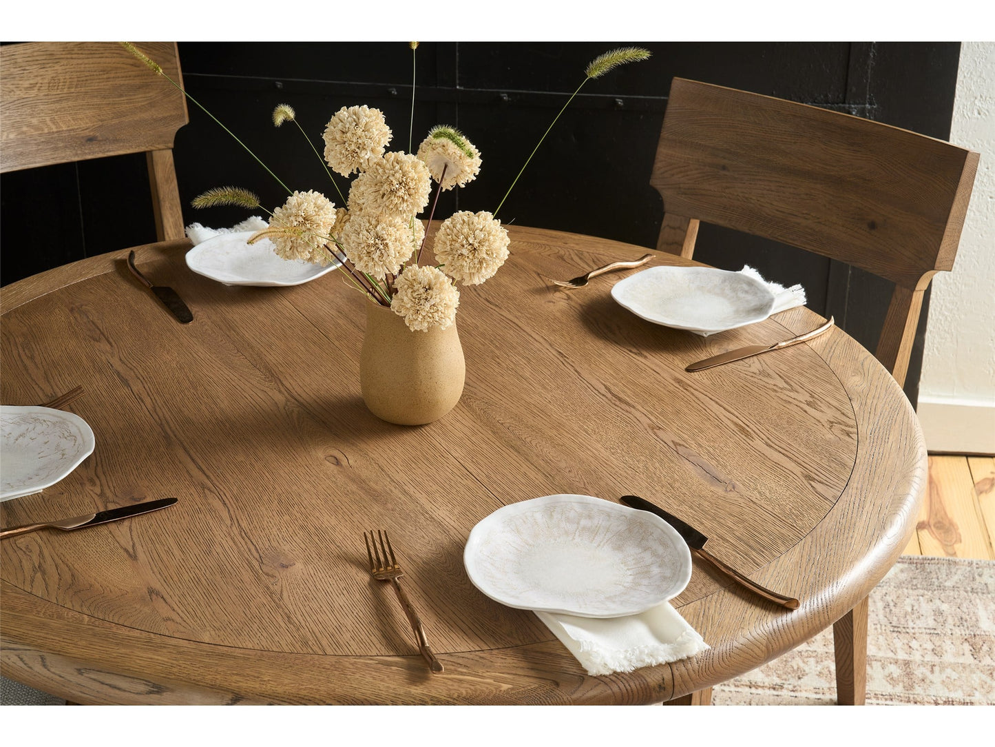 Griffith Park Sienna Round Dining Table